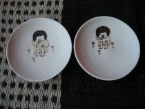 花の匂いは小皿