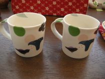 ご結婚祝いのマグカップ