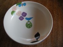 お誕生祝いの離乳食碗