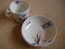 お誕生祝いの離乳食碗